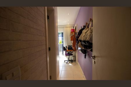 Casa de condomínio para alugar com 235m², 4 quartos e 2 vagasSuíte 2