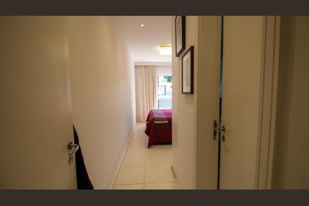 Casa de condomínio para alugar com 235m², 4 quartos e 2 vagasSuíte 1