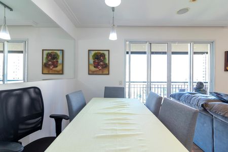 Apartamento à venda com 92m², 3 quartos e 2 vagas Apartamento à venda com 92m², 3 quartos e 2 vagasSala