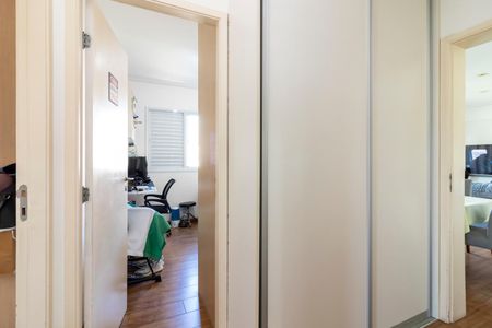 Apartamento à venda com 92m², 3 quartos e 2 vagas Apartamento à venda com 92m², 3 quartos e 2 vagasCorredor