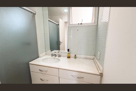 Apartamento à venda com 92m², 3 quartos e 2 vagasBanheiro Social