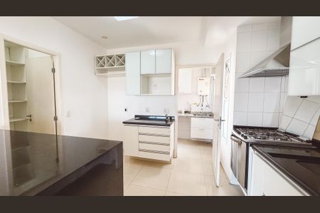 Apartamento à venda com 92m², 3 quartos e 2 vagasCozinha