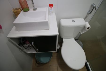 Casa à venda com 90m², 2 quartos e sem vagaBanheiro da Suíte