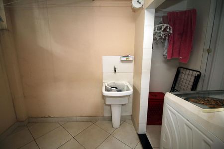 Casa à venda com 90m², 2 quartos e sem vagaÁrea de Serviço