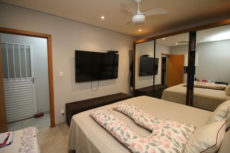 Casa à venda com 90m², 2 quartos e sem vagaSuíte