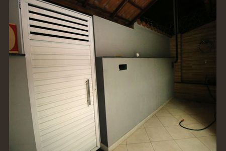 Casa à venda com 90m², 2 quartos e sem vagaQuintal