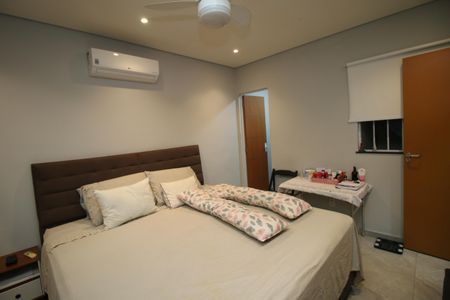 Casa à venda com 90m², 2 quartos e sem vagaSuíte