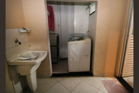 Casa à venda com 90m², 2 quartos e sem vagaÁrea de Serviço