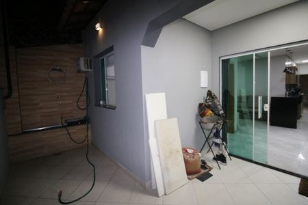 Casa à venda com 90m², 2 quartos e sem vagaQuintal