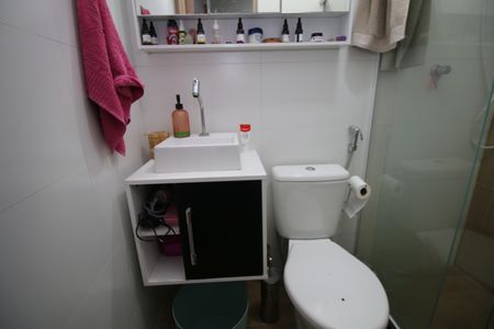 Casa à venda com 90m², 2 quartos e sem vagaBanheiro da Suíte