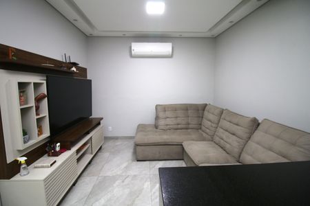 Casa à venda com 90m², 2 quartos e sem vagaSala