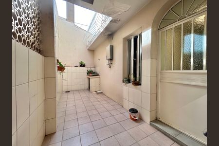 Casa à venda com 253m², 3 quartos e 2 vagasÁrea comum