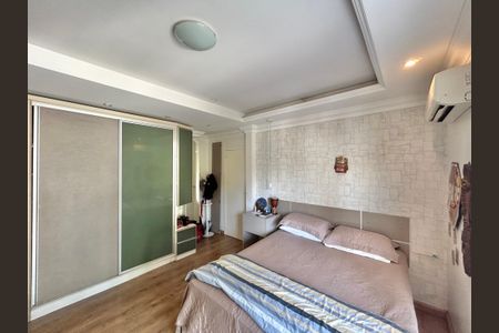 Casa à venda com 253m², 3 quartos e 2 vagasQuarto 2