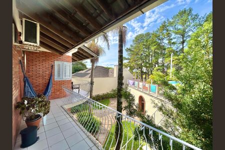 Casa à venda com 253m², 3 quartos e 2 vagasSacada Suíte 