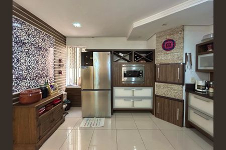 Casa à venda com 253m², 3 quartos e 2 vagasCozinha