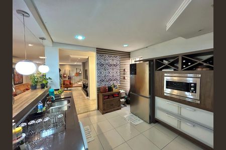 Casa à venda com 253m², 3 quartos e 2 vagasCozinha