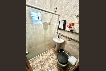 Casa à venda com 483m², 3 quartos e 5 vagas Casa à venda com 483m², 3 quartos e 5 vagasBanheiro Social