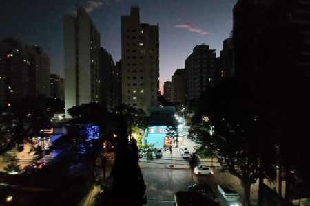 Apartamento à venda com 200m², 3 quartos e 2 vagas Apartamento à venda com 200m², 3 quartos e 2 vagasVista da varanda