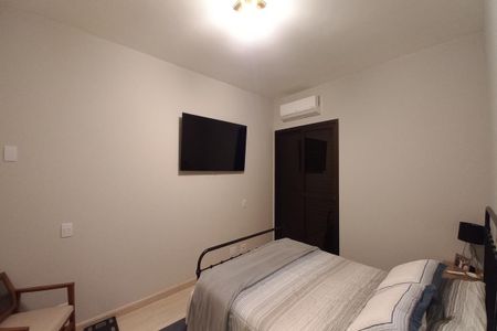 Apartamento à venda com 200m², 3 quartos e 2 vagas Apartamento à venda com 200m², 3 quartos e 2 vagas Suíte 1