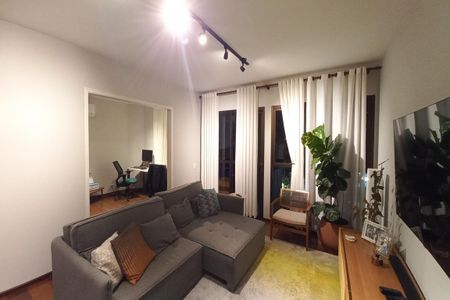 Apartamento à venda com 200m², 3 quartos e 2 vagas Apartamento à venda com 200m², 3 quartos e 2 vagasSala