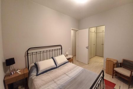 Apartamento à venda com 200m², 3 quartos e 2 vagas Apartamento à venda com 200m², 3 quartos e 2 vagas Suíte 1