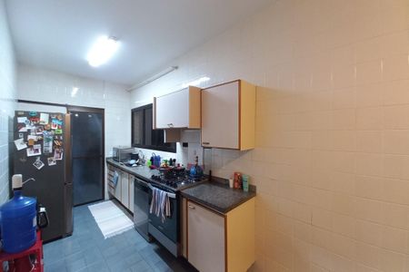 Apartamento à venda com 200m², 3 quartos e 2 vagas Apartamento à venda com 200m², 3 quartos e 2 vagasCozinha