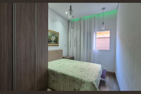 Casa para alugar com 130m², 2 quartos e 2 vagasQuarto