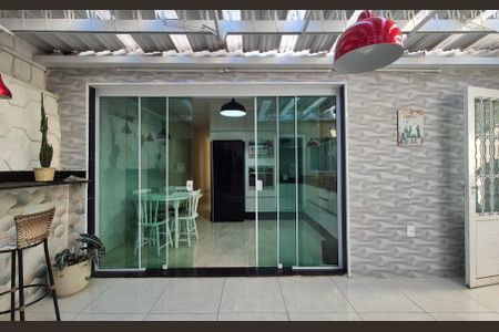 Casa para alugar com 130m², 2 quartos e 2 vagasÁrea externa