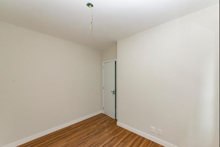 Apartamento à venda com 57m², 2 quartos e 2 vagas Apartamento à venda com 57m², 2 quartos e 2 vagasQuarto 2