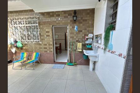 Casa à venda com 350m², 4 quartos e 5 vagasÁrea de Serviço