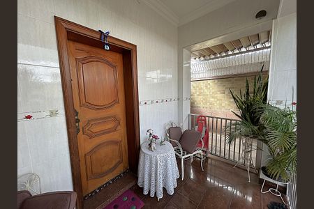 Casa à venda com 350m², 4 quartos e 5 vagasVaranda
