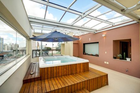 Apartamento à venda com 244m², 3 quartos e 3 vagasTerraço