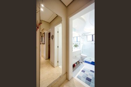 Apartamento à venda com 244m², 3 quartos e 3 vagasCorredor dos Quartos