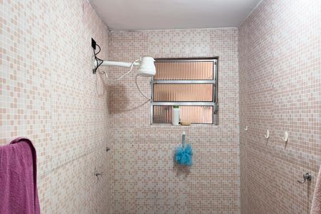 Casa à venda com 160m², 3 quartos e 1 vagaBanheiro - Casa 1