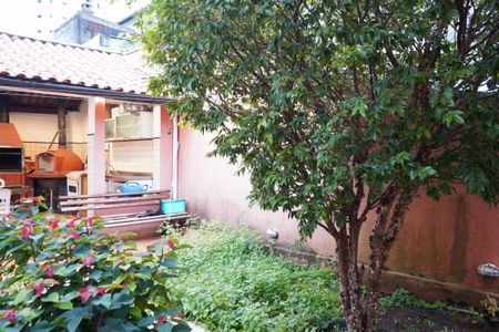 Casa à venda com 200m², 4 quartos e 2 vagasQuintal