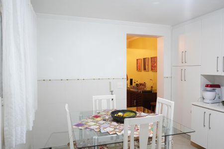 Casa à venda com 200m², 4 quartos e 2 vagasCozinha