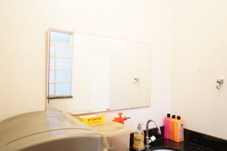 Casa à venda com 200m², 4 quartos e 2 vagasBanheiro de serviço