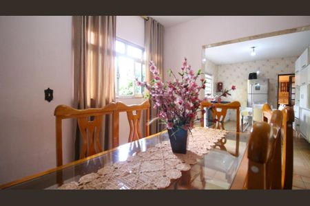 Sala 2  de casa à venda com 3 quartos, 180m² em Vila Sapopemba, São Paulo