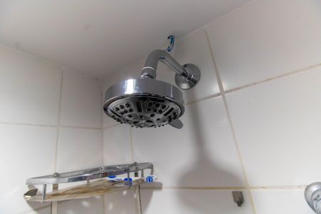 Apartamento à venda com 70m², 3 quartos e 1 vaga Apartamento à venda com 70m², 3 quartos e 1 vagaChuveiro