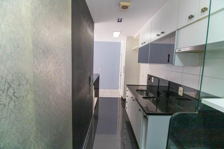 Apartamento à venda com 70m², 3 quartos e 1 vaga Apartamento à venda com 70m², 3 quartos e 1 vagaCozinha e Área de Serviço