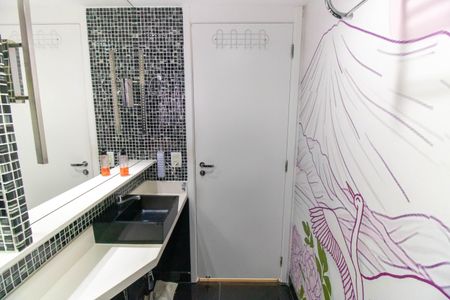 Apartamento à venda com 70m², 3 quartos e 1 vaga Apartamento à venda com 70m², 3 quartos e 1 vagaBanheiro Social