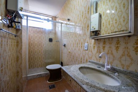 Apartamento à venda com 67m², 3 quartos e 1 vaga Apartamento à venda com 67m², 3 quartos e 1 vagaBanheiro Social
