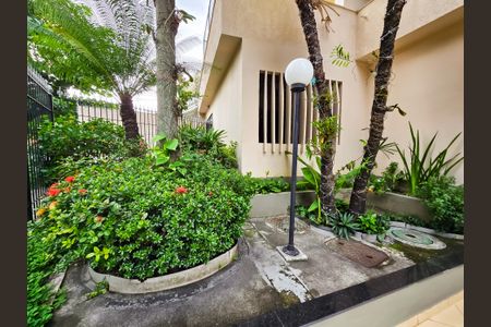 Apartamento à venda com 65m², 3 quartos e 1 vagaÁrea comum