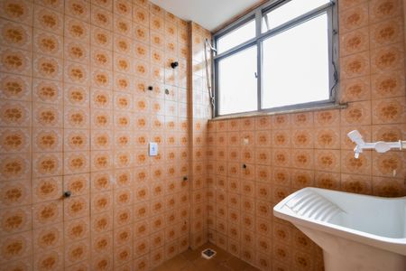 Apartamento à venda com 65m², 3 quartos e 1 vagaÁrea de Serviço