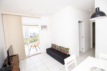 Apartamento à venda com 75m², 2 quartos e 3 vagas Apartamento à venda com 75m², 2 quartos e 3 vagasSala