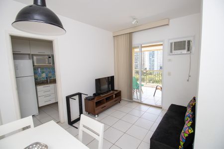 Apartamento à venda com 75m², 2 quartos e 3 vagas Apartamento à venda com 75m², 2 quartos e 3 vagasSala