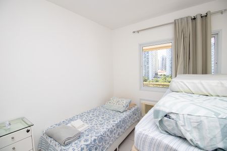 Apartamento à venda com 75m², 2 quartos e 3 vagas Apartamento à venda com 75m², 2 quartos e 3 vagasQuarto 2