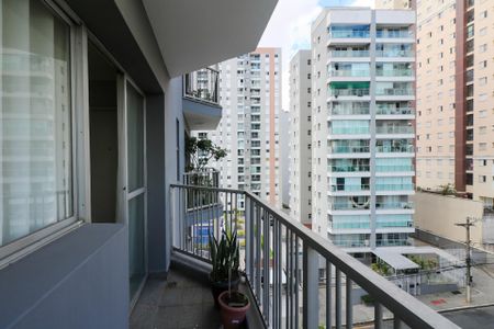 Apartamento para alugar com 86m², 3 quartos e 1 vaga Apartamento para alugar com 86m², 3 quartos e 1 vagaVaranda da Sala