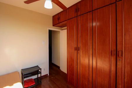 Casa de condomínio à venda com 440m², 6 quartos e 4 vagasQuarto 1