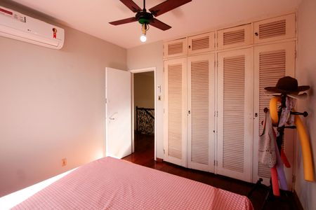 Casa de condomínio à venda com 440m², 6 quartos e 4 vagasQuarto 3